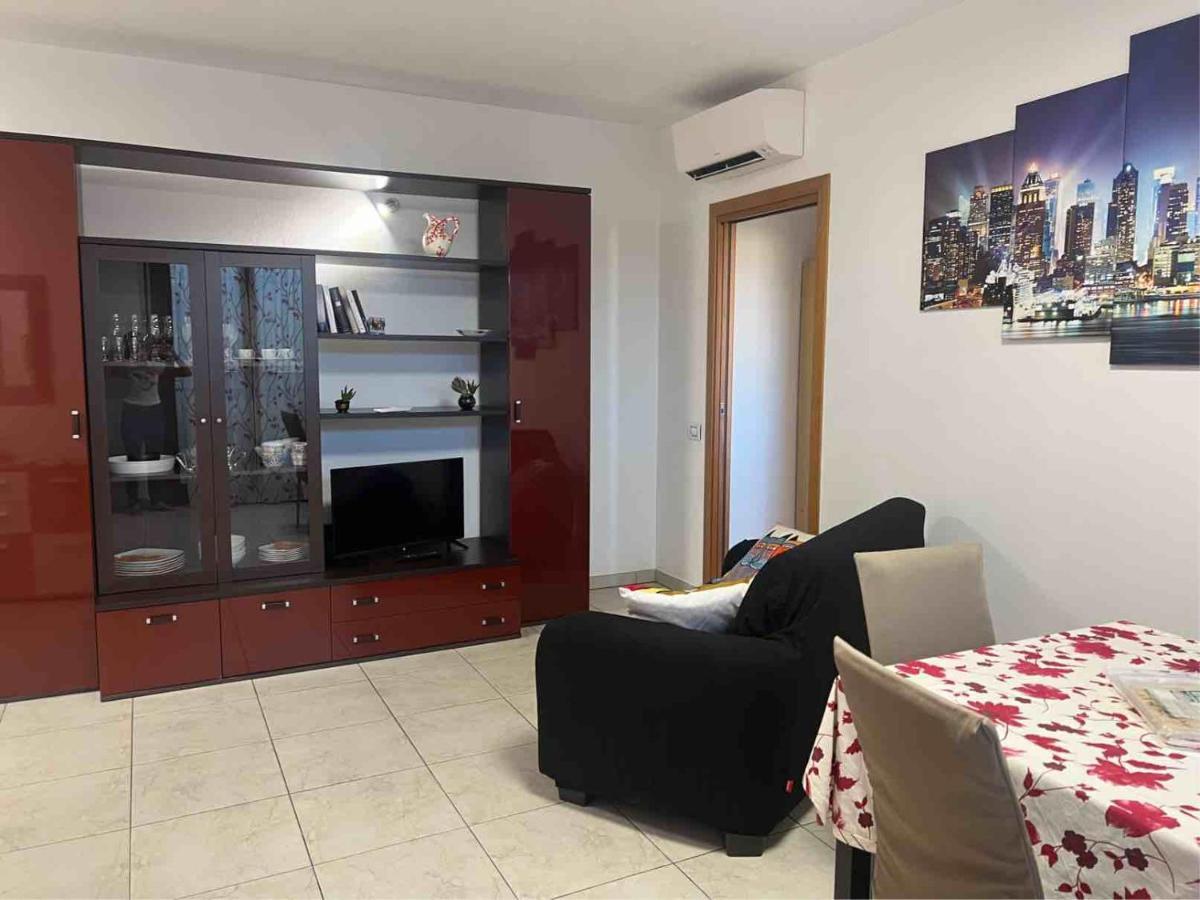 クアルトゥ・サンテーレナCasa Andrea A 1,5 Km Dal Mare!アパートメント エクステリア 写真